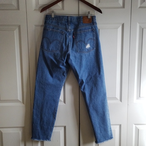 Levi's wedgie like New button fly raw hem size 29 jeans - Picture 7 of 12